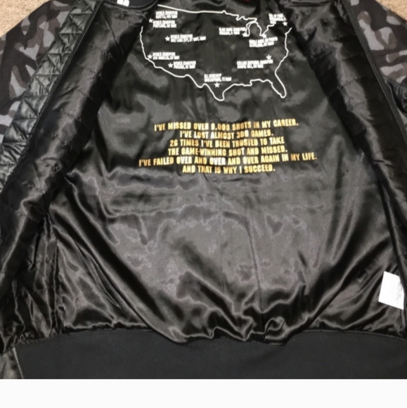 Nike Air Jordan "Career High" Bomber Jacket - Picture 2 of 7